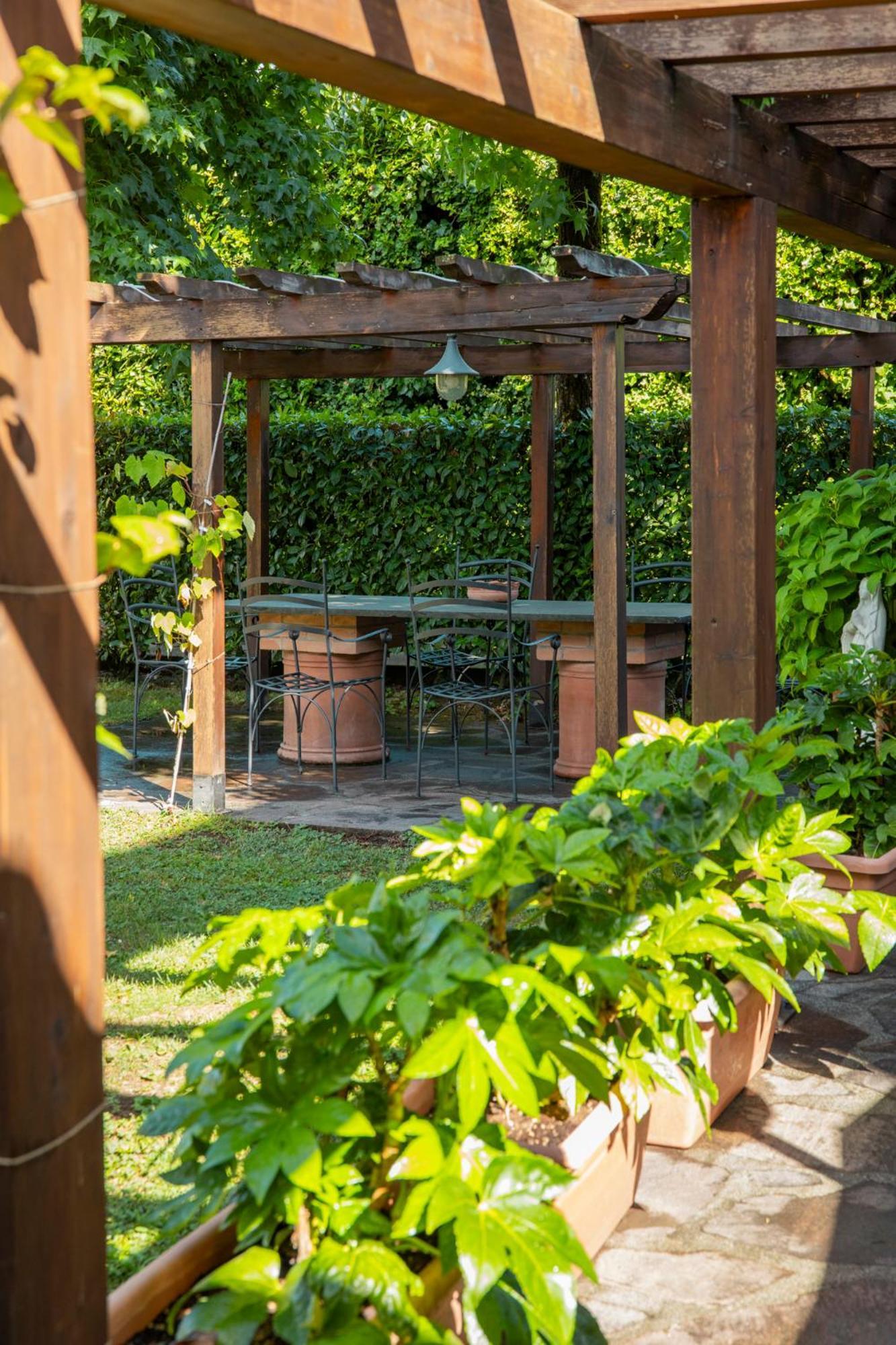 Hotel Ristorante La Lanterna Castelnuovo di Garfagnana Exterior foto
